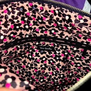 It’s very cute it’s like a dark blue Jean color